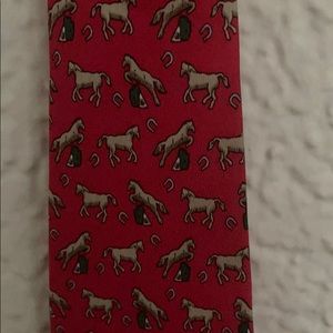 Vineyard Vine Jumping Horses Tie